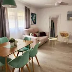 Διαμέρισμα Sol Y Sur- Netflix Y Parking Gratis *
