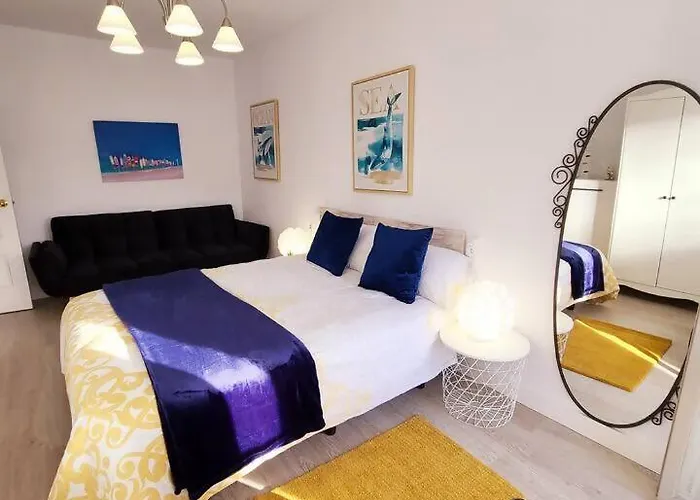 Sol Y Sur- Netflix Y Parking Gratis Almería